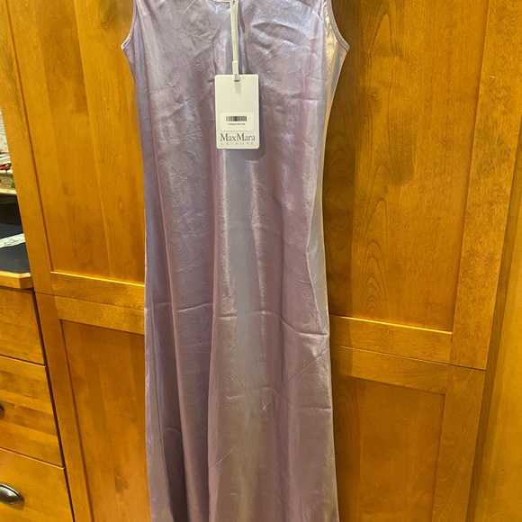 MaxMara Leisure Capua Lilac Sleeveless Satin Dress - Picture 8 of 14